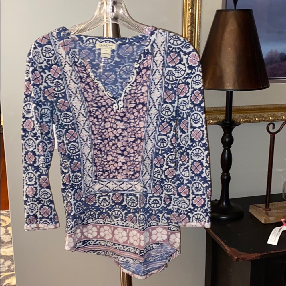 Women’s blouse